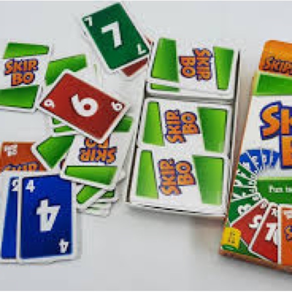 Mattel Games Skip BO Card Game - Picture 2 of 6
